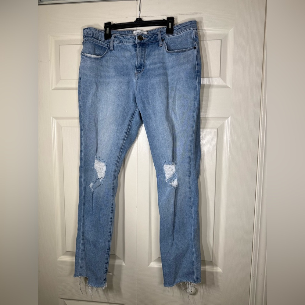 Articles of Society Women’s Denim Distressed Jeans Size‎ 30